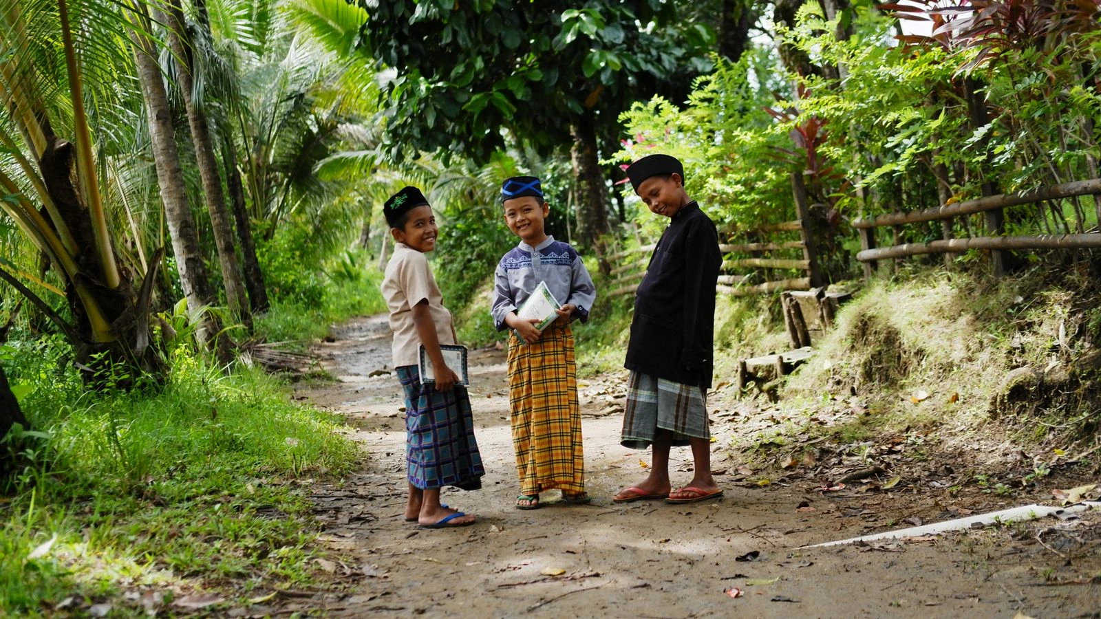 Donasi untuk anak yatim