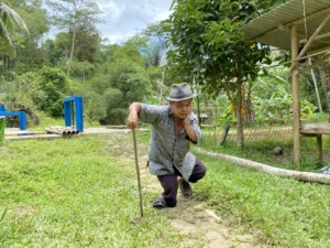 Perjuangan masyarakat kecil