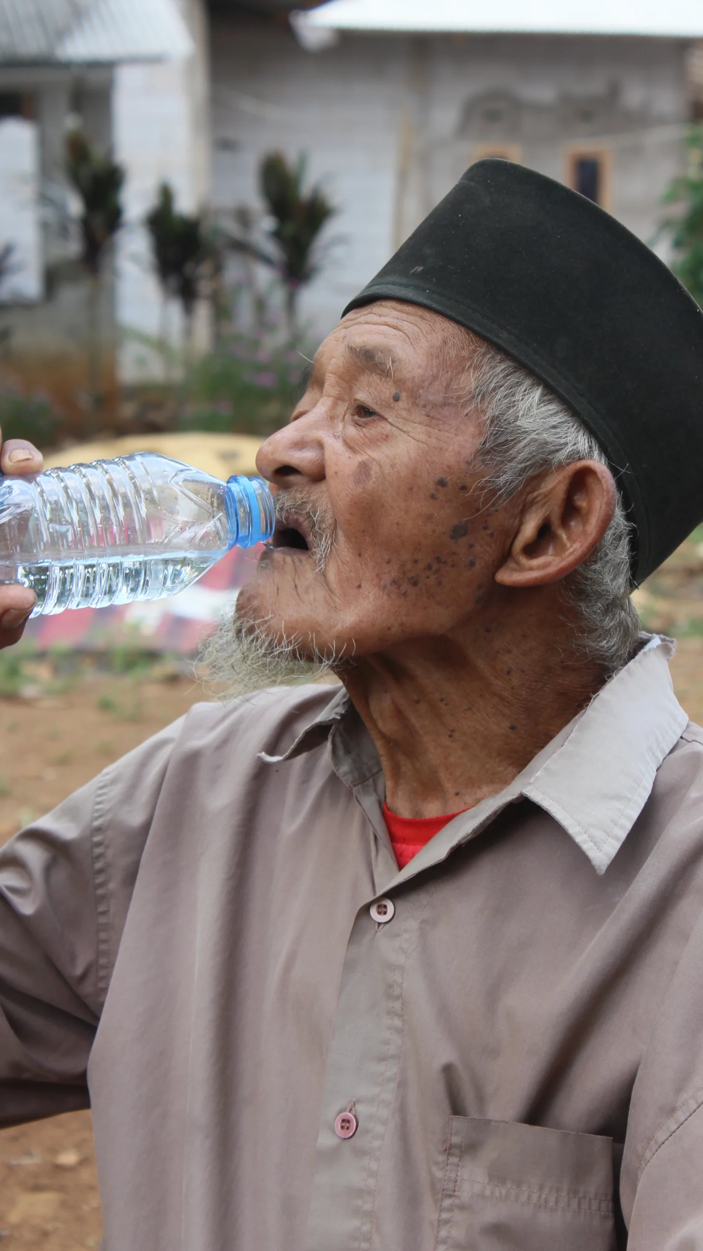 Perjuangan masyarakat kecil