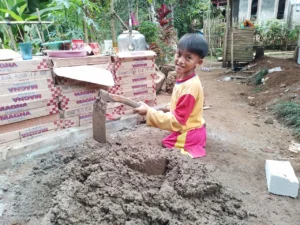 Perjuangan masyarakat kecil